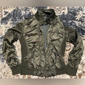Green Jacket w/Zipper Detail - Small